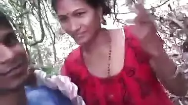 Dewar Bhabhi Out Door Fun