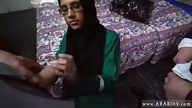 arab girl Desperate Arab Woman Fucks For Money