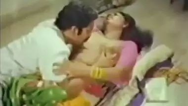 Desi Aunty With Big Boobs Xxx Porn House Wife Saree Sex With Neighbor