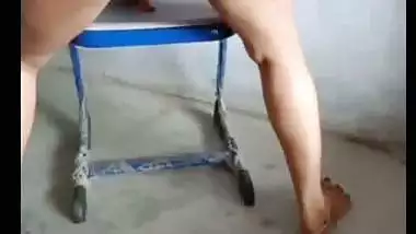 Desi Girl Cam Show Veggie in Ass
