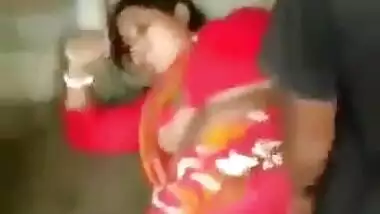 desi sari aunt fucked by young guy