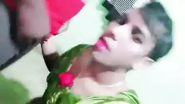 Desi girl sucking dick