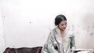 Hot Blowjob Sex With Skinny Indian Bhabhi