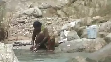 Bihari Amateur At River - Movies. video2porn2