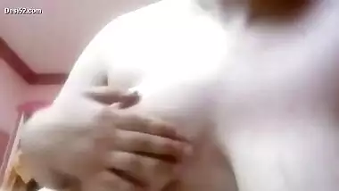 Beautiful girl show her big boob