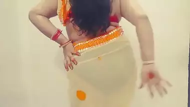 Desi Bhabhi, Desi Mms And Indian Aunty In Fingring And Moan Loudly