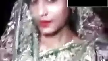 Sexy Bhabhi Showing Her Boobs and Pussy New leaked part 3