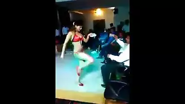 Desi girl hot bikini dance in the office party