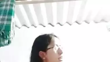 Sexy Tamil Bhabhi reord Her Nude Video
