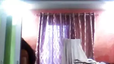 Desi Married Bhabhi Showing Her Ass And Pussy Part 1