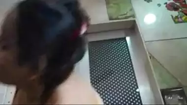 Desi house wife fucked by Manager after her periods
