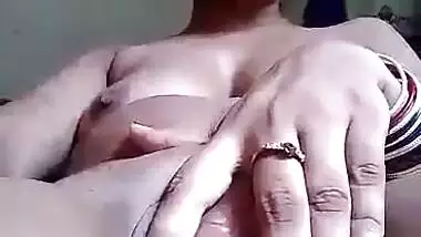 Cute horny Bhabhi showing her naked pussy