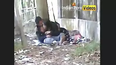 Outdoor blowjob mms of desi girls with lover