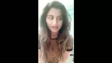 Indian instagram model Gunnjan Aras and her legendary leaked nude video