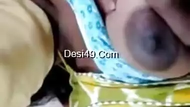 Today Exclusive-telugu Bhabhi Showing Her Boobs And Pussy On Video Call