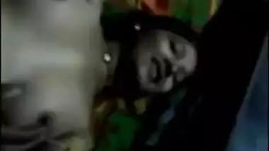 Desi Indian gal gets her Boobs squeezed and massaged