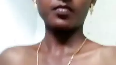 Tamil Bhabhi Record Her Nude Video