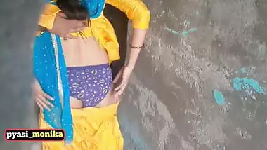 Sexy Indian female professor viral sex mms.Big ass Indian professor hardcore banged by her young student.