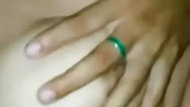 Desi girl show her big boob selfie cam video