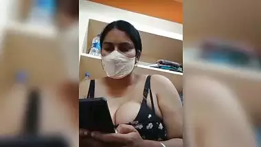 Andhra Aunty Has Huge Boobs And Tight Vagina