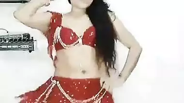 Bhabhi Hot Dance