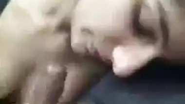 Delhi College Girl’s Erotic Blowjob Video