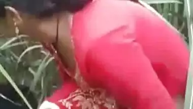 Dehati outdoor stripping before sex