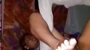 MMS Of Young Guy Enjoying Pussy Of Desi Aunty