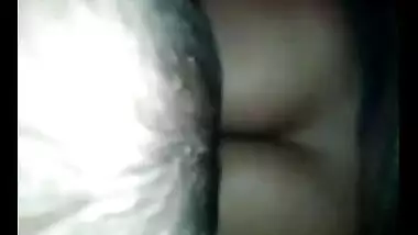 Saree lifted up to expose bhabhi’s bubble butt