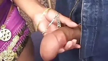 Big Dicks In My Indian Aunty Amba Likes To Swing Around With