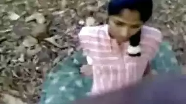 Outdoor Indian desi sex video of a young couple