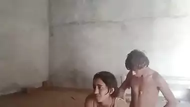 21 year old guy fucks his young Bhabhi in desi xxx MMS