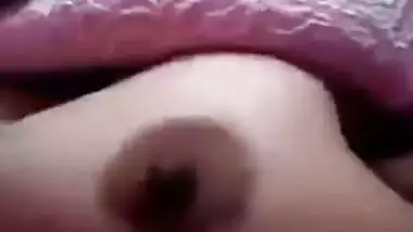 ok sexy aunty show her hot boobs