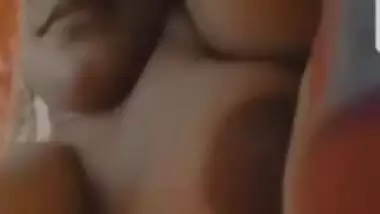 Bangladeshi girl huge boobs showing viral clip