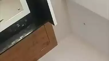 Mature mom boobs show caught by incest son viral clip