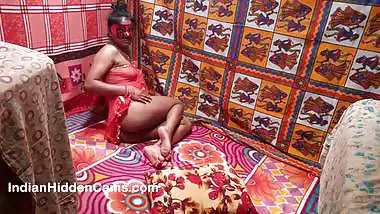 Indian bhabhi creaming all over hot sex with her husband and filmed
