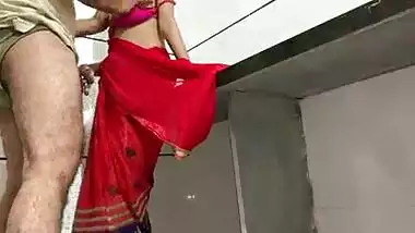 Sister ki sexy saheli ko chod kar bur ka bhosda banaya