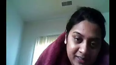 Desi aunty porn video of nude video chat.