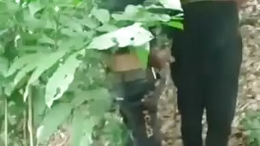 Desi Village Girl Sex With Lover In Jungle