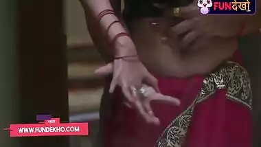 Sexy Biwi Ko Pati Ne Bister Par Nanga Karke Choda