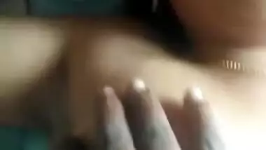 Tamil wife softly boob press and showing her beautiful armprit