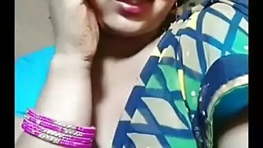 Sexy Muskan Tango boobs Show