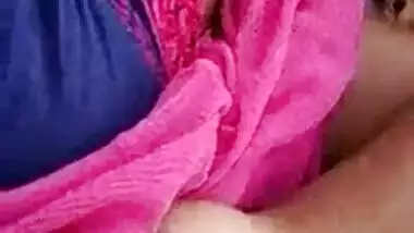 Cute Indian gal boob sucking by Lover MMS sex clip