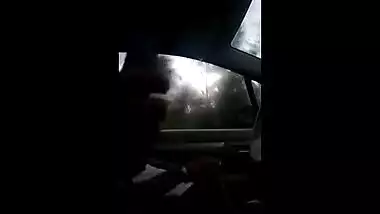 Mallu cheating wife enjoys carnal outdoor sex in car
