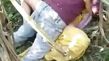 Desi village randi fucking and sucking outdoor with young guys and clear Hindi audio part 2