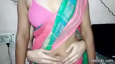 Sexy saari bhabhi privete sex 2