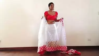 Indian Girl Giving Sari Lesson - Movies.
