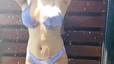Sexy Pooja bhalekar bikini video