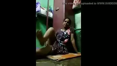 desi bhabhi masturbating opening her legs in kitchen