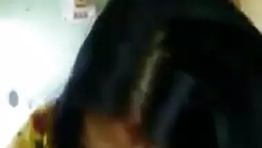 desi indian girl sucking indian bbc cock in home